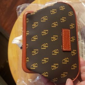 Dooney and Bourke wallet